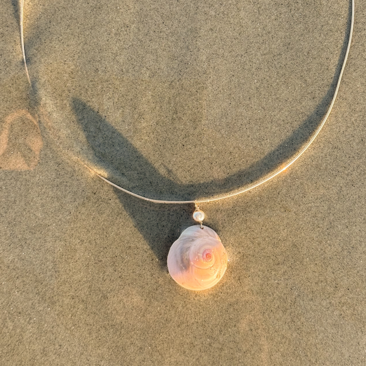 The April Statement Shell Necklace